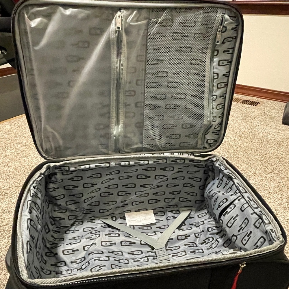 Samsonite Carry On Size Wheel Bag